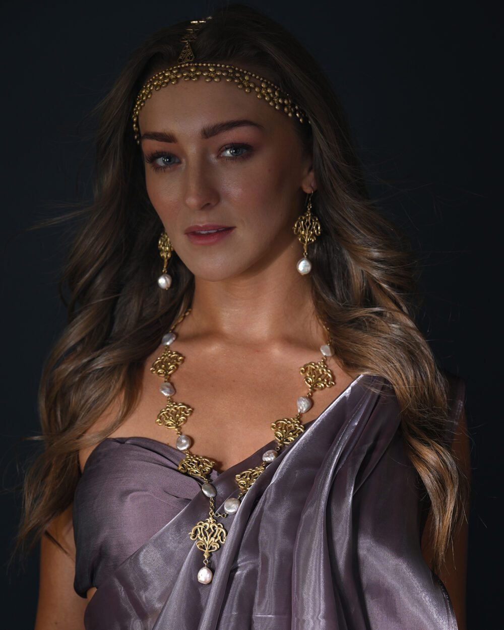 Mother of Pearls Long Neckpiece