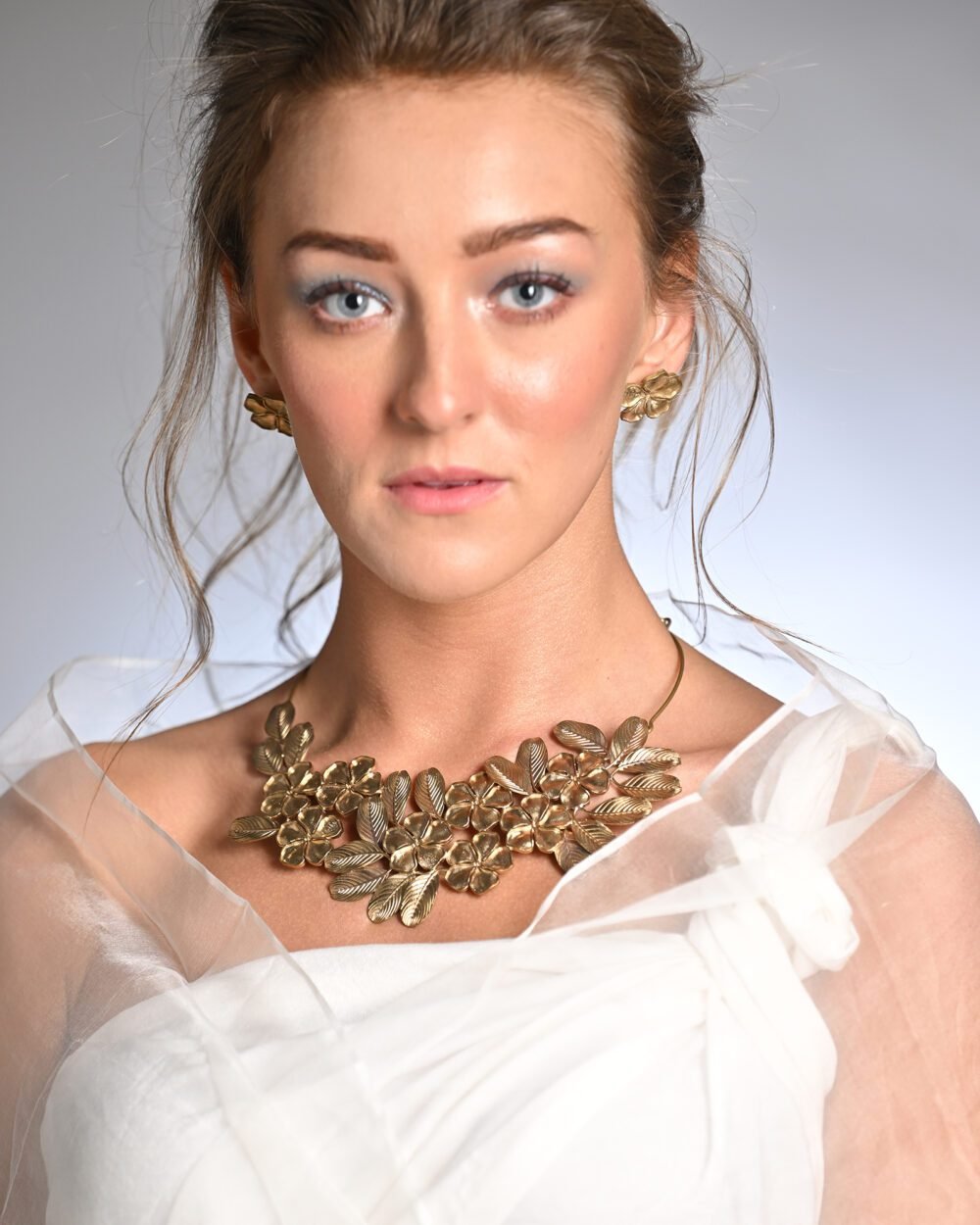 Flower shaped Motif Neckpiece