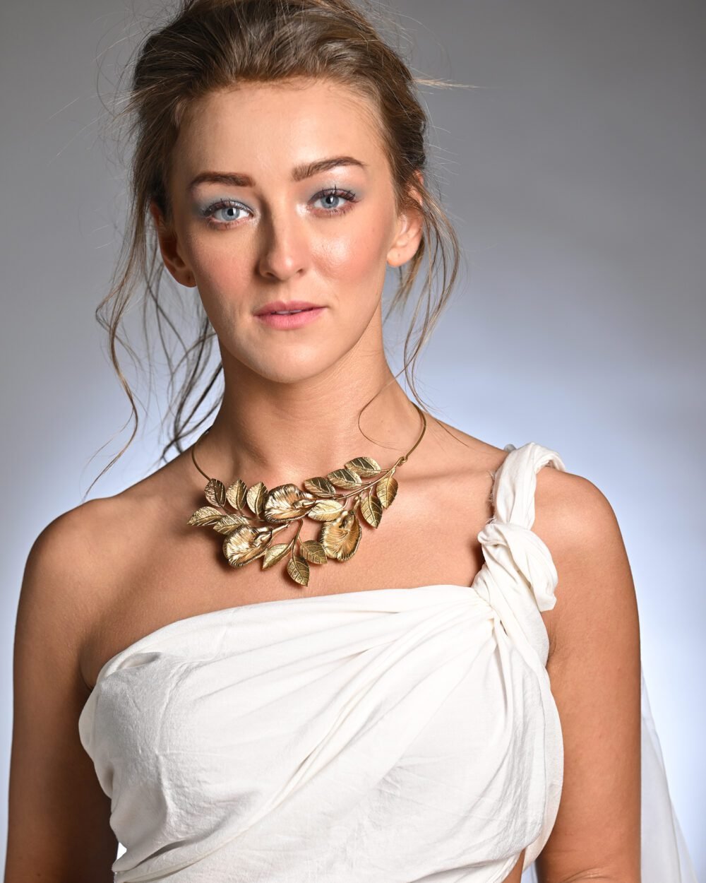 Flower Branch Wire Neckpiece