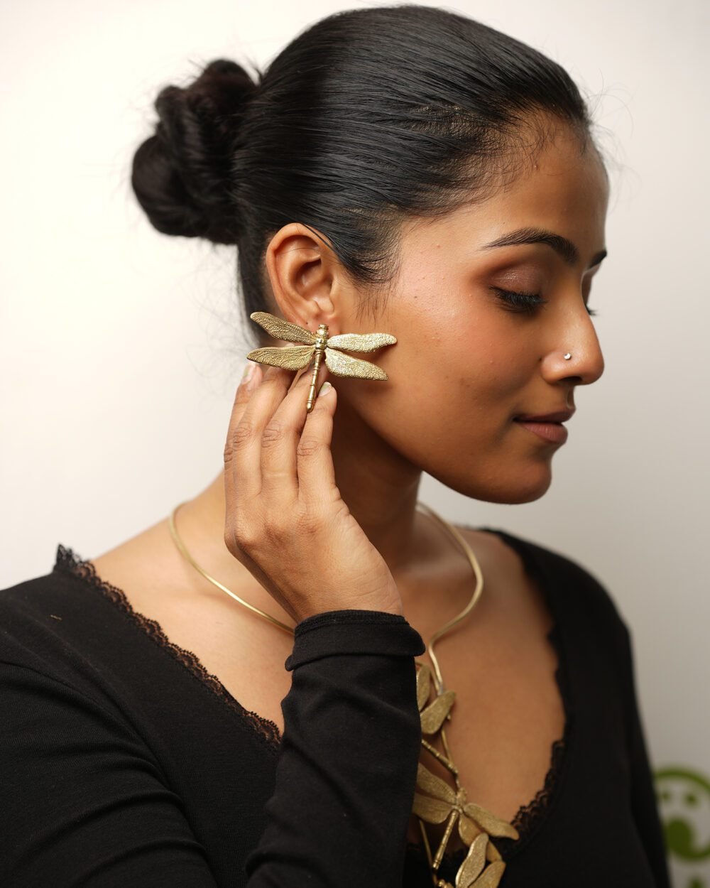 Dragonfly Detailed Earrings