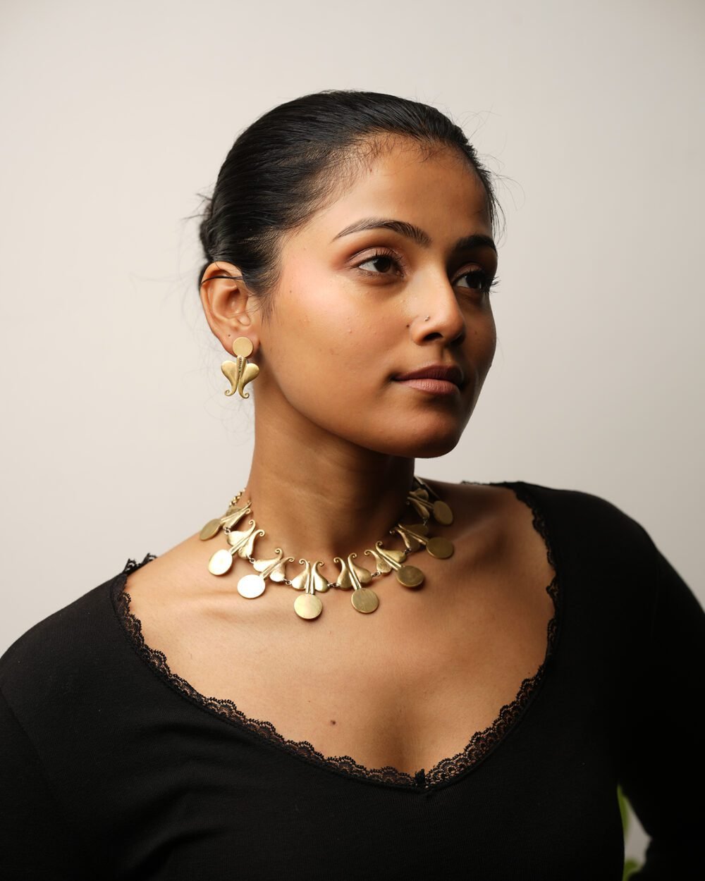 Double Aam Circular Motif