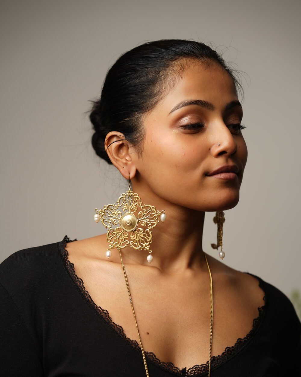 Mina Kumari Earring